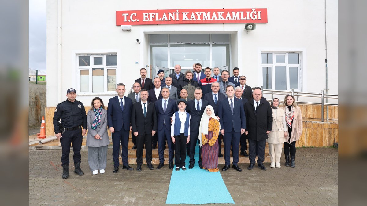 Vali Oktay Çağatay Eflani'de Kamu Yatırımlarını İnceledi, Kültürel Çalışmalar Hakkında Bilgi Aldı