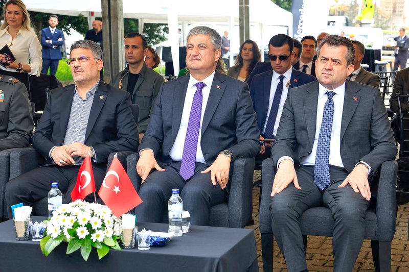 Adana Valiliği: Depremzede Çocuklar İçin 'İyilik Merkezi' Temeli Atıldı - Görsel 2