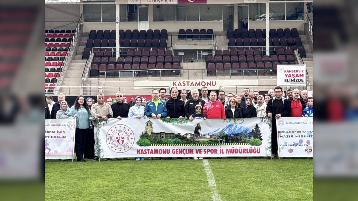 Kastamonu'da Dünya Sağlık Günü'nde Sağlıklı Yaşam Yürüyüşü