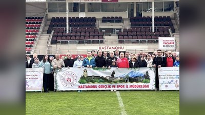Kastamonu'da Dünya Sağlık Günü'nde Sağlıklı Yaşam Yürüyüşü