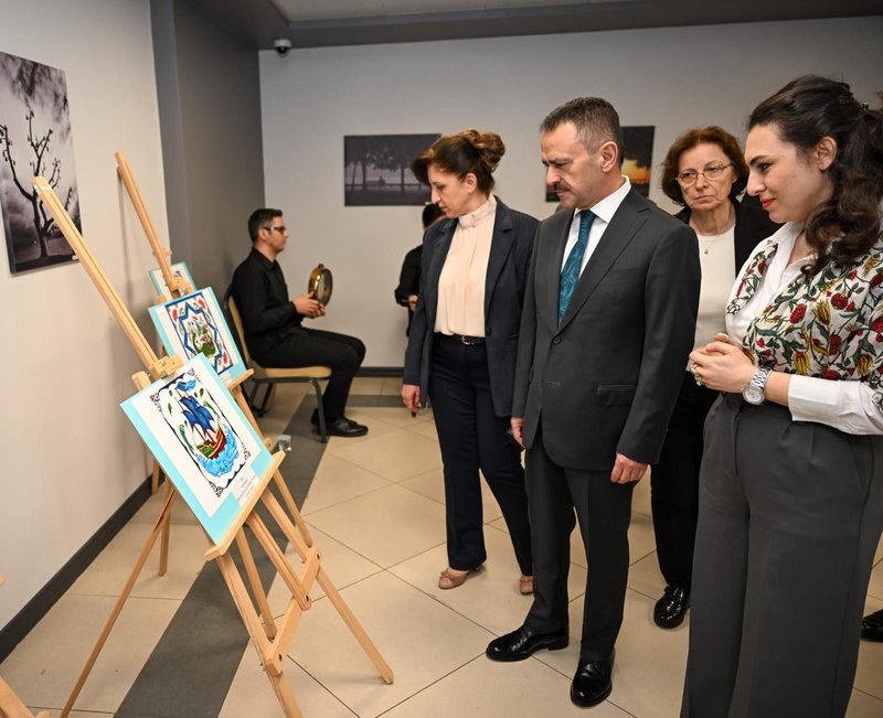 Kocaeli Valiliği'nden Sıtkı Olçar Anısına Çini Motifleri Yarışması Ödül Töreni - Görsel 2