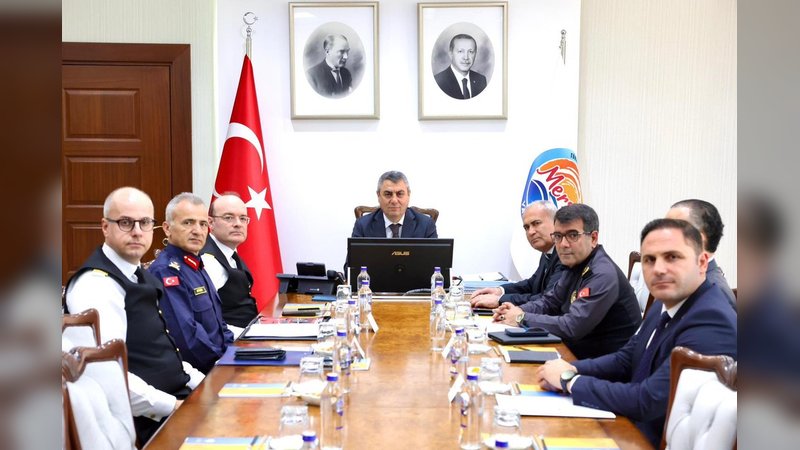 Mersin Valiliği'nden Güvenlik ve Asayiş Değerlendirmesi: 870 Kişi Yakalandı, Trafik Denetimleri Yoğunlaştı