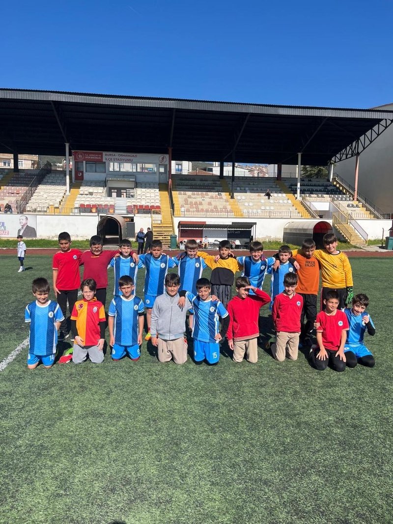 Orhangazi'de 4. Sınıflar Arası Futbol Turnuvası Başladı - Görsel 2