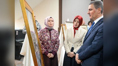 Vali Aydın Baruş, "Sanatın Diliyle Değerlerimiz" Sergisi'ni Açtı