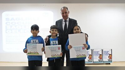 Adana'da 'Sağlıklı Çocuk, Sağlıklı Gelecek' Programı Kapsamında 500 Öğrenciye Eğitim Verildi
