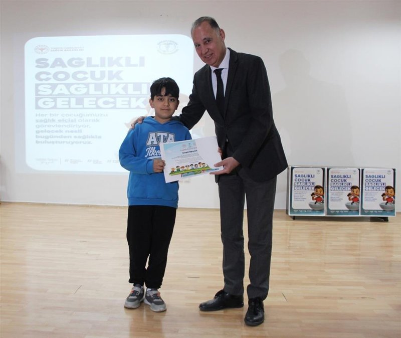 Adana'da 'Sağlıklı Çocuk, Sağlıklı Gelecek' Programı Kapsamında 500 Öğrenciye Eğitim Verildi - Görsel 5