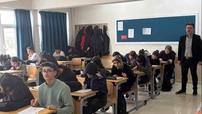 Adilcevaz'da Maarif Modeli ve Ortak Sınav Heyecanı: İlçe Milli Eğitim'den Okul Ziyaretleri