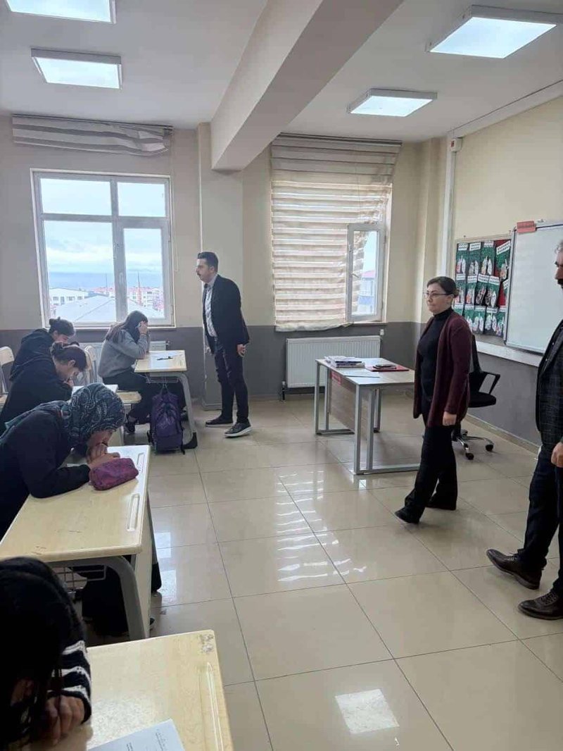 Adilcevaz'da Maarif Modeli ve Ortak Sınav Heyecanı: İlçe Milli Eğitim'den Okul Ziyaretleri - Görsel 3