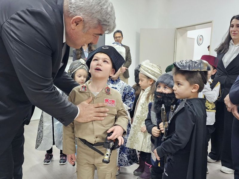 Afyonkarahisar'da Anaokulu Öğrencilerinden Tarihi Canlandırma - Görsel 3