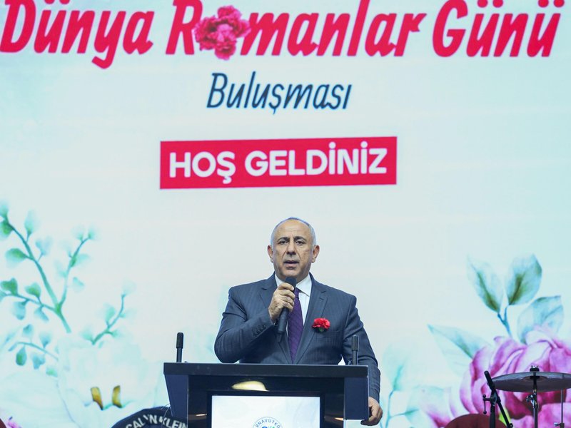 Arnavutköy Kaymakamlığı'ndan Roman Vatandaşlara Yönelik Yemek Programı - Görsel 3