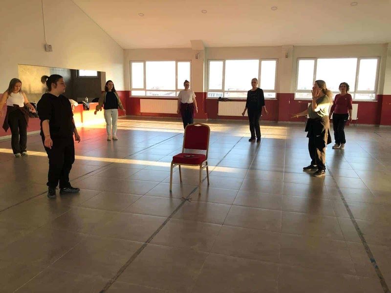 Balıkesir'de Halk Oyunları Akademisi İlk Dersini Gerçekleştirdi - Görsel 4