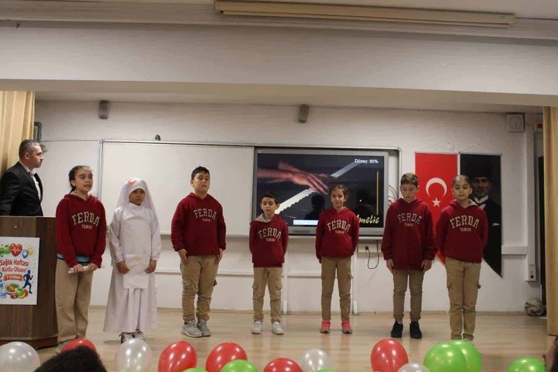 Beykoz'da Dünya Sağlık Haftası Kutlandı: Ferda ve Turan Takmaz Ortaokulu'nda Sağlıklı Yaşam Vurgusu - Görsel 2