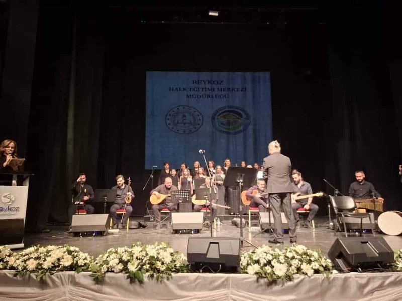 Beykoz Halk Eğitimi Korosu'ndan 'Türkülerde Kadın İzi Var' Konseri - Görsel 3