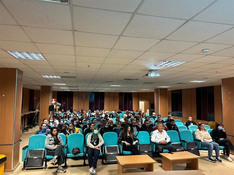 Burdur İl Sağlık Müdürlüğü'nden Sağlık Çalışanlarına Mesleki Sorumluluk Eğitimi - Görsel 3