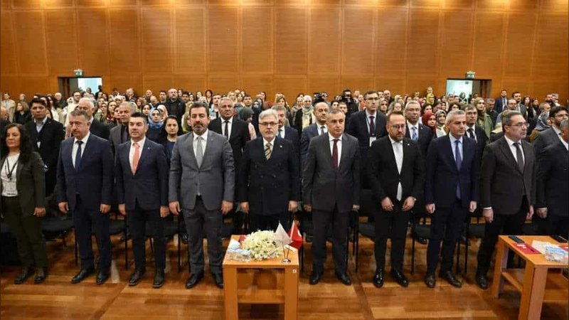 Bursa'da Eğitimde Dönüşüm Atölyeleri Başladı: Öğretmenlerin Uygulama Becerileri Güçleniyor