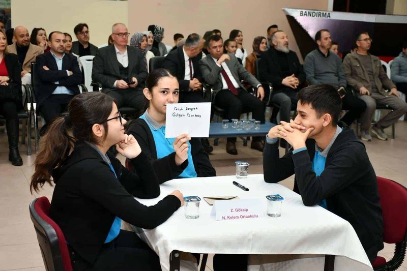 Demirci'de Şehrim Benim Evim Bilgi Yarışması Tamamlandı: Makine Kimya Ortaokulu Bölge Finallerinde - Görsel 5