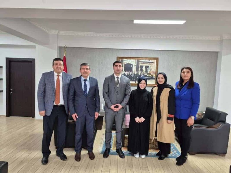 Dinar İlçe Milli Eğitim'den Hafızlık Bölge Üçüncüsü Öğrenciye Ziyaret - Görsel 4