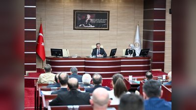 Erzurum Valiliği'nden Bağımlılıkla Mücadele Toplantısı: Vali Baruş'tan Önemli Açıklamalar