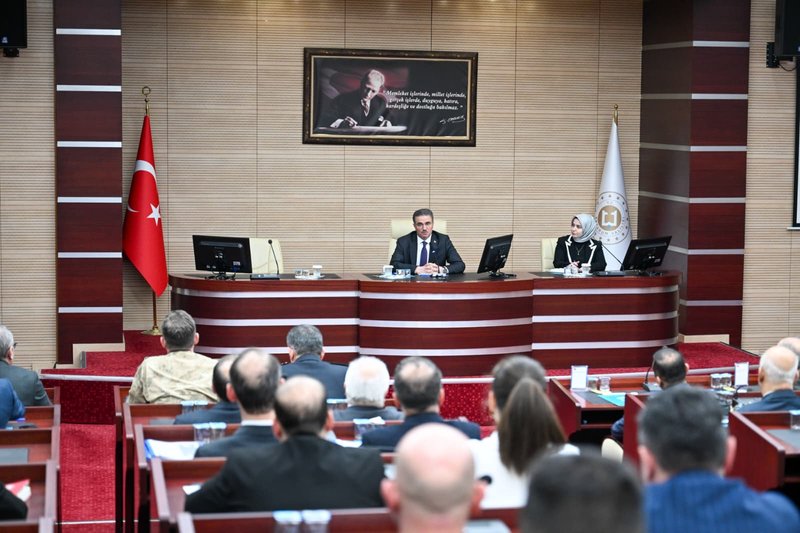 Erzurum Valiliği'nden Bağımlılıkla Mücadele Toplantısı: Vali Baruş'tan Önemli Açıklamalar - Görsel 5