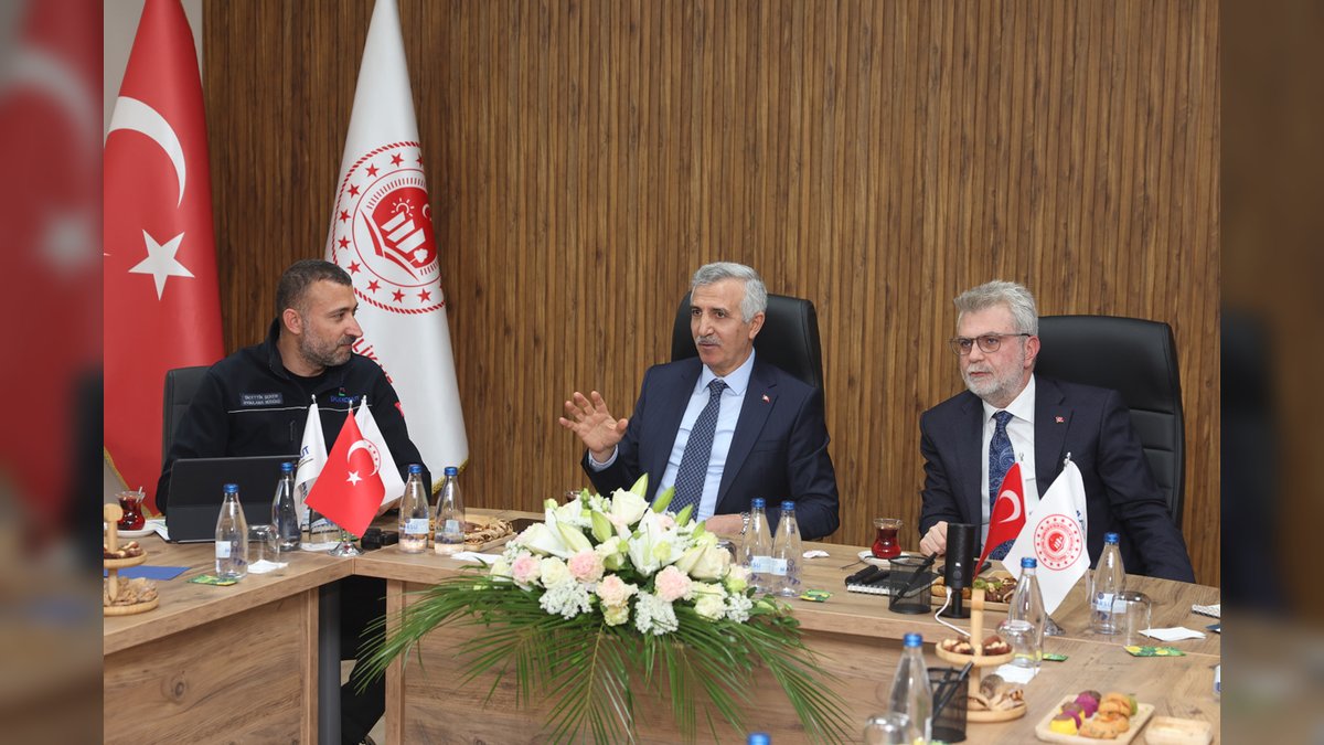 Kahramanmaraş'ta Emlak Konut Projeleri Değerlendirildi: Doğukent Mahallesi'nde Sona Yaklaşıldı