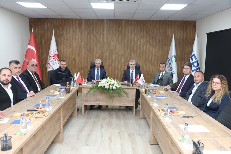 Kahramanmaraş'ta Emlak Konut Projeleri Değerlendirildi: Doğukent Mahallesi'nde Sona Yaklaşıldı - Görsel 2