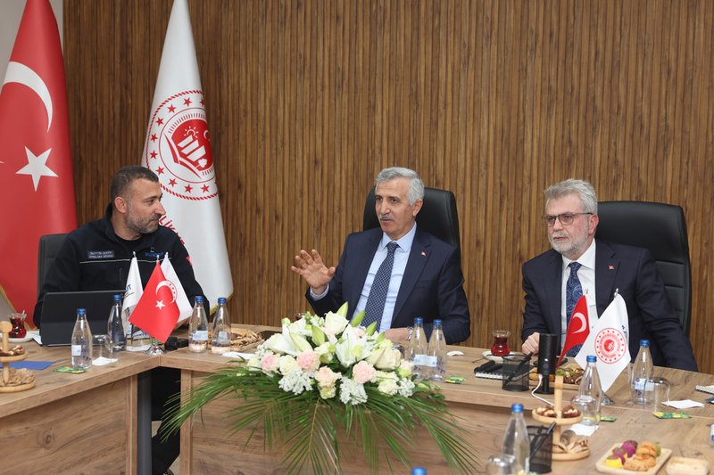 Kahramanmaraş'ta Emlak Konut Projeleri Değerlendirildi: Doğukent Mahallesi'nde Sona Yaklaşıldı - Görsel 3