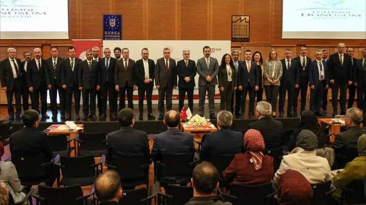 Karapürçek İlçe Milli Eğitim Müdürlüğü'nden Öğretmenlere Yönelik Dönüşüm Atölyeleri Tanıtıldı