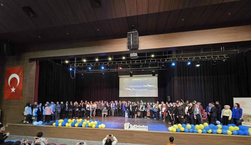 Mardin'de Dijital Köprüler Kuruldu: 118 Öğretmene eTwinning Kalite Etiketi Verildi - Görsel 2