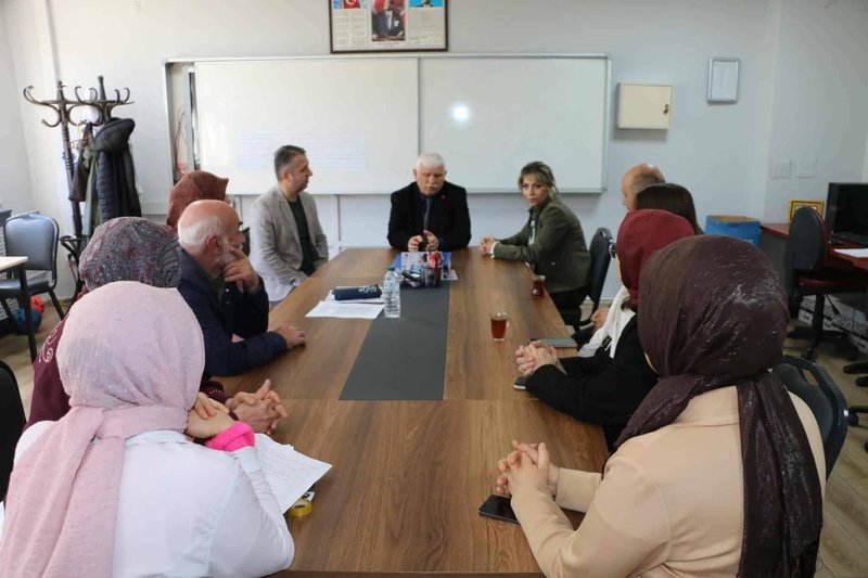 Of İlçe Milli Eğitim Müdürü Kabahasanoğlu'ndan Solaklı Vadisi Okullarına Ziyaret - Görsel 2