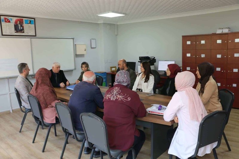 Of İlçe Milli Eğitim Müdürü Kabahasanoğlu'ndan Solaklı Vadisi Okullarına Ziyaret - Görsel 4