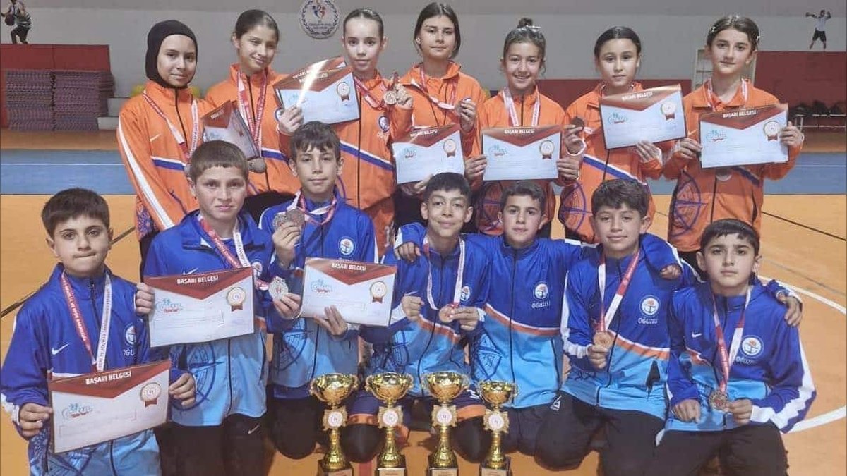 Oğuzeli'nden Tırmanışta Büyük Başarı: İl Birinciliği'nde Derecelerle Döndüler