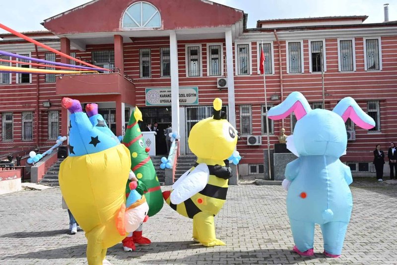 Şanlıurfa'da Otizme Farkındalık Etkinliği: Özel Eğitim Uygulama Okulu'ndan Renkli Dokunuş - Görsel 2