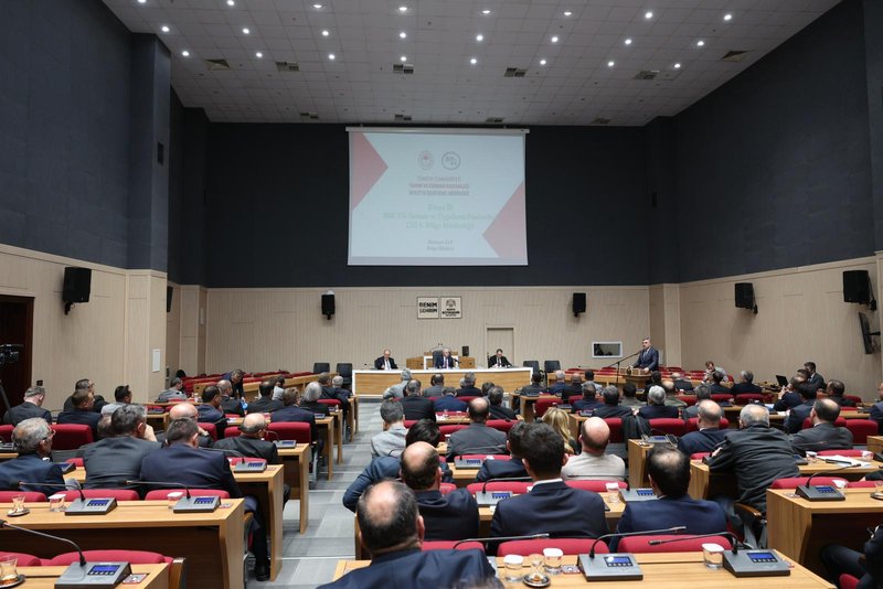 Vali Akın Başkanlığında İl Koordinasyon Kurulu Toplantısı Gerçekleştirildi - Görsel 2