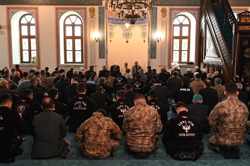 Vali Aktaş, Polis Haftası Kapsamında Şehitler İçin Düzenlenen Mevlid Programına Katıldı - Görsel 2