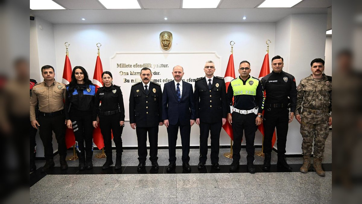 Vali Serdengeçti, Polis Teşkilatı'nın 181. Yıl Dönümü Nedeniyle Emniyet Müdürünü Kabul Etti
