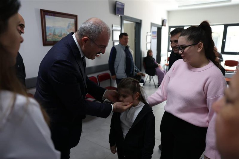 Vali Toraman ve İl Sağlık Müdürü Görgülü'den Aile Sağlığı Merkezi ve Acil İstasyonlarına Ziyaret - Görsel 3