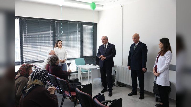 Vali Toraman ve İl Sağlık Müdürü Görgülü'den Barbaros Sağlıklı Hayat Merkezi'ne Ziyaret