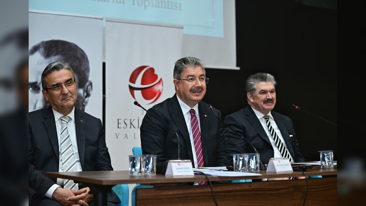 Vali Yılmaz Muhtarlarla Buluştu: Güvenlikten Sağlığa Önemli Konular Ele Alındı