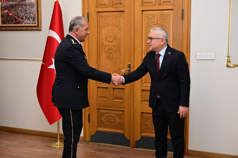 Sivas Valisi Şimşek, Polis Teşkilatı'nın 181. Yılını Kutladı, Güvenlik Vurgusu Yaptı - Görsel 2