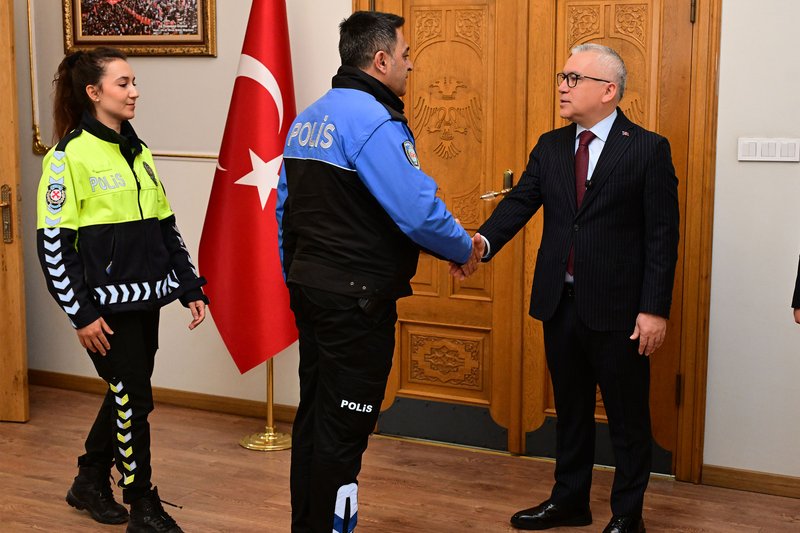 Sivas Valisi Şimşek, Polis Teşkilatı'nın 181. Yılını Kutladı, Güvenlik Vurgusu Yaptı - Görsel 3