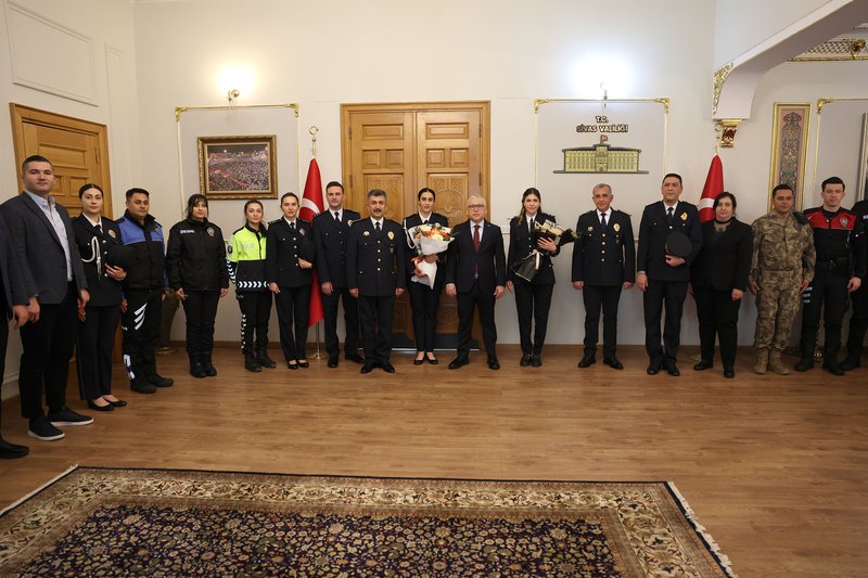 Sivas Valisi Şimşek, Polis Teşkilatı'nın 181. Yılını Kutladı, Güvenlik Vurgusu Yaptı - Görsel 4