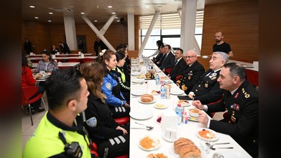 Vali Aktaş, Polis Teşkilatı'nın 181. Yıl Dönümünde Emniyet Personeliyle Buluştu