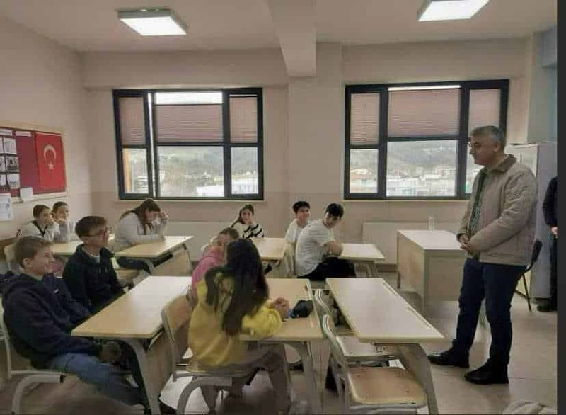 Amasya İl Milli Eğitim Müdürü Mehmet Ali Katipoğlu, Taşova'daki DYK'ları Ziyaret Etti - Görsel 2