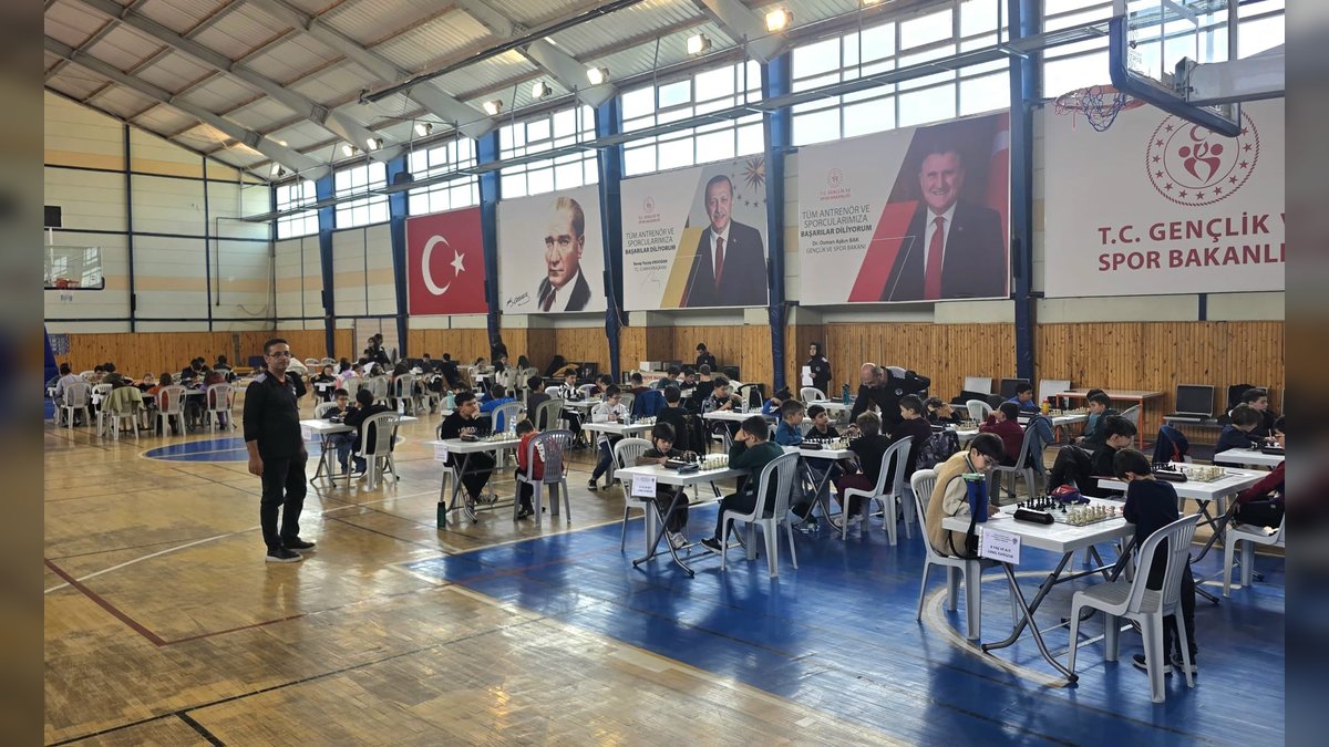 Avanos Kaymakamlığı'ndan 23 Nisan'a Özel Satranç Turnuvası