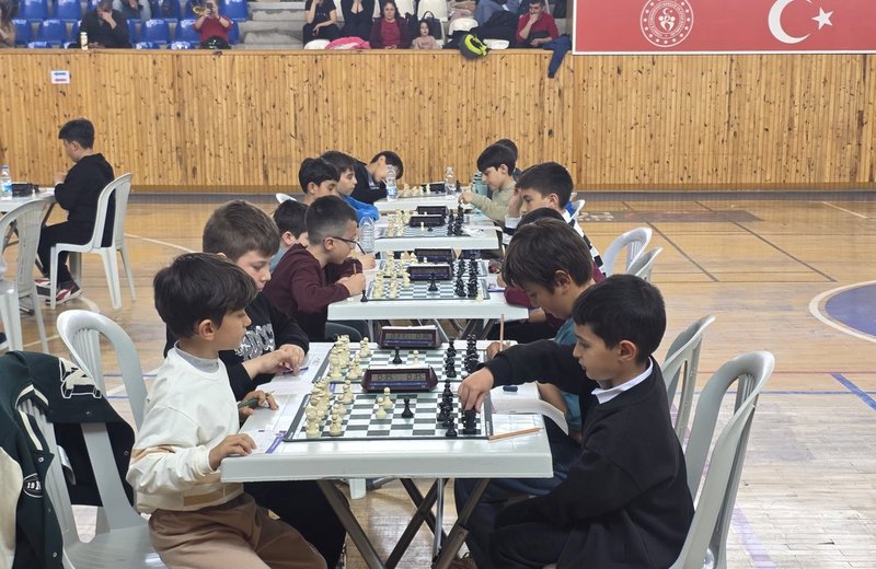 Avanos'ta 23 Nisan Ruhu Satranç Turnuvası ile Canlandı - Görsel 2