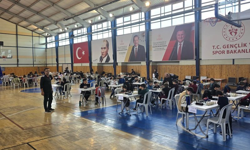 Avanos'ta 23 Nisan Ruhu Satranç Turnuvası ile Canlandı - Görsel 4