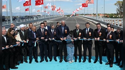 Döşemealtı Altınkale Kavşağı Hizmete Açıldı: Ulaşım Ağını Güçlendirecek