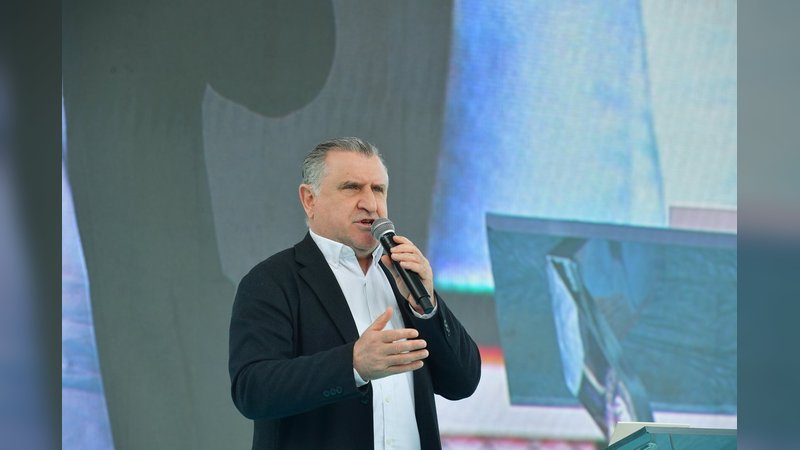 Fatih'te Silivrikapı Spor Köyü Açıldı: Gençlere Ücretsiz Hizmet