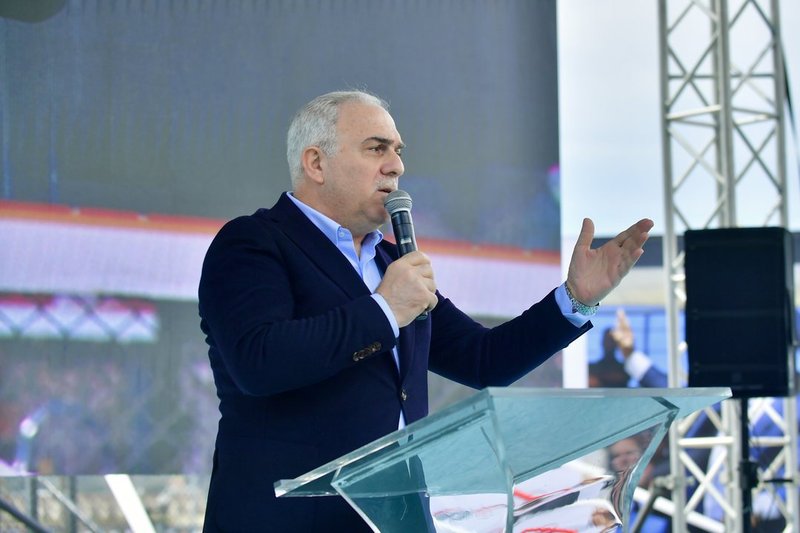 Fatih'te Silivrikapı Spor Köyü Açıldı: Gençlere Ücretsiz Hizmet - Görsel 2