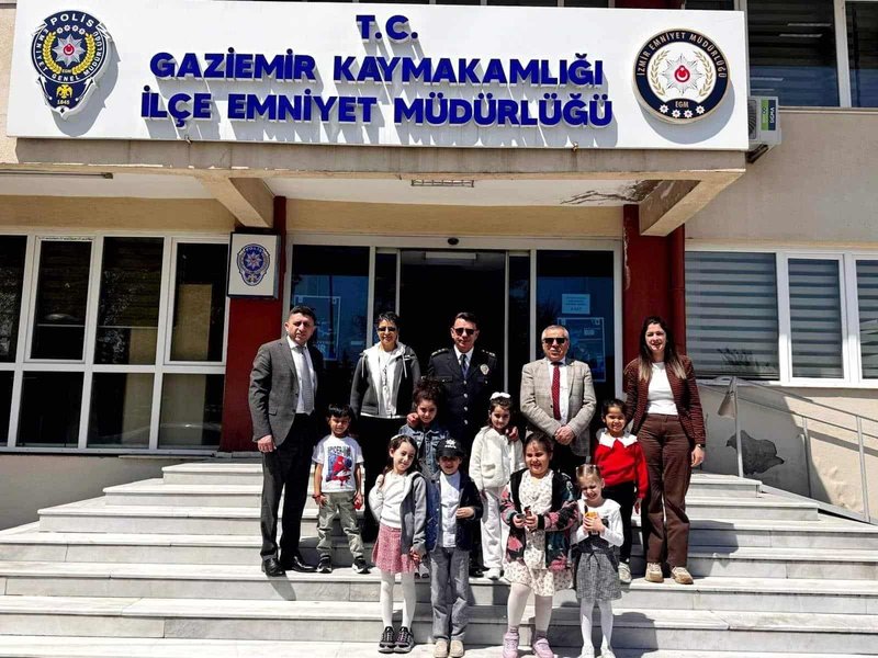 Gaziemir Anaokulu Öğrencilerinden Emniyet Teşkilatı'na Polis Haftası Ziyareti - Görsel 5